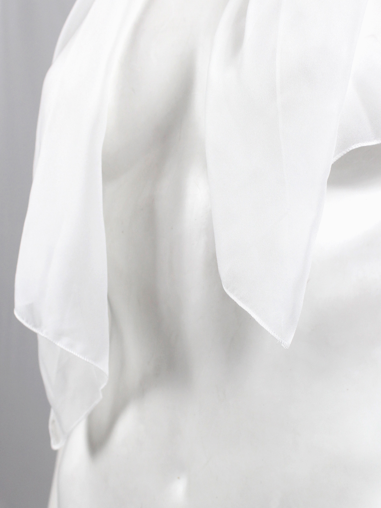 Maison Martin Margiela white scarf necklace with oversized diamond 