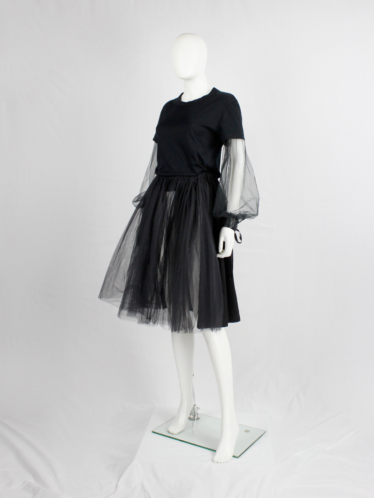 Noir Kei Ninomiya black t-shirt with mesh bishop sleeves