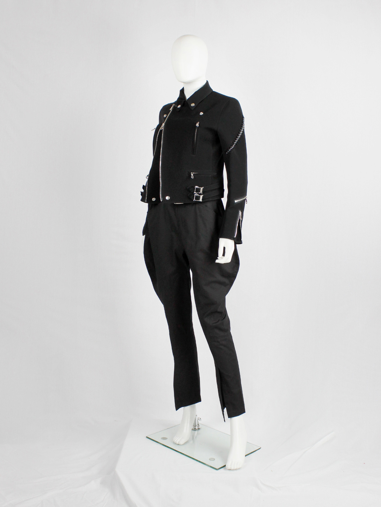 KISHIDAMIKI キシダミキadjustment trousers fit=scale-down,w=1200
