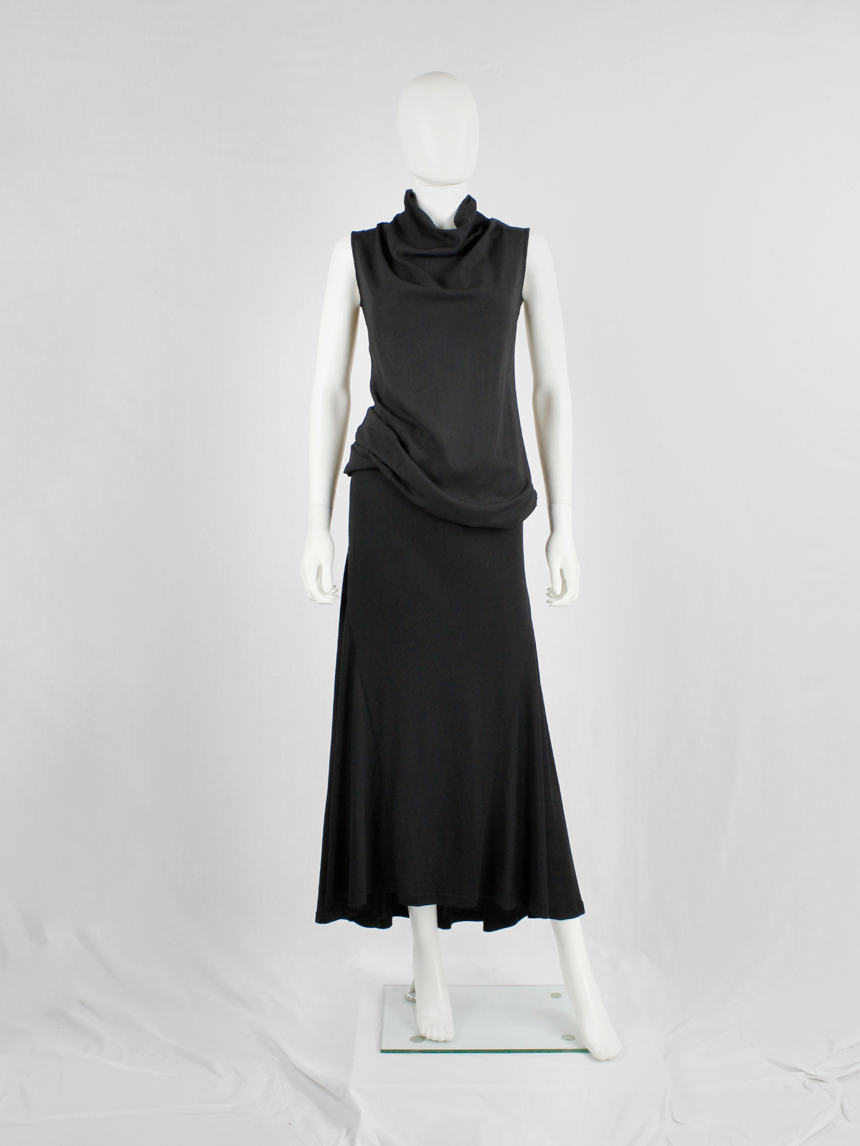 フォンテーヌVALAＮ-deme Ann Demeulemeester black long top with cowl draped neckline