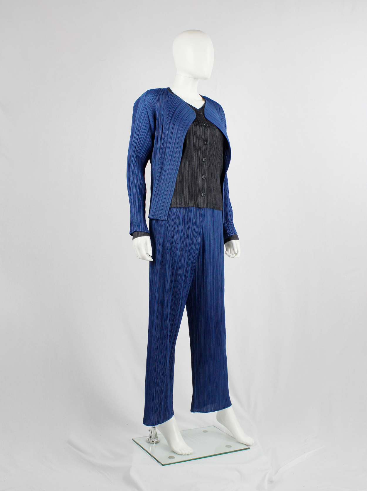 Issey Miyake Pleats Please bright blue cardigan with curved open 