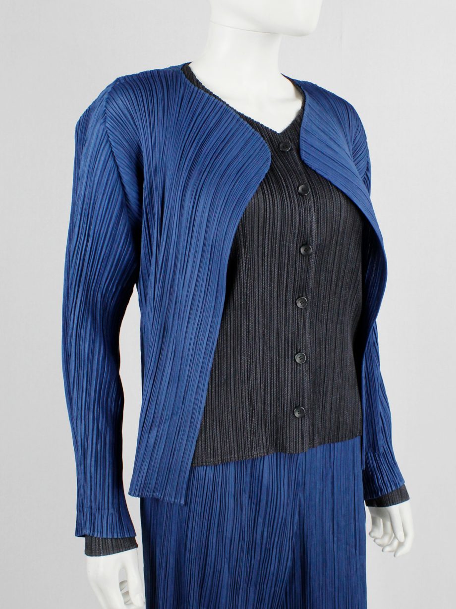 Issey Miyake Pleats Please bright blue cardigan with curved Issey Miyake Pleats Please bright blue cardigan with curved