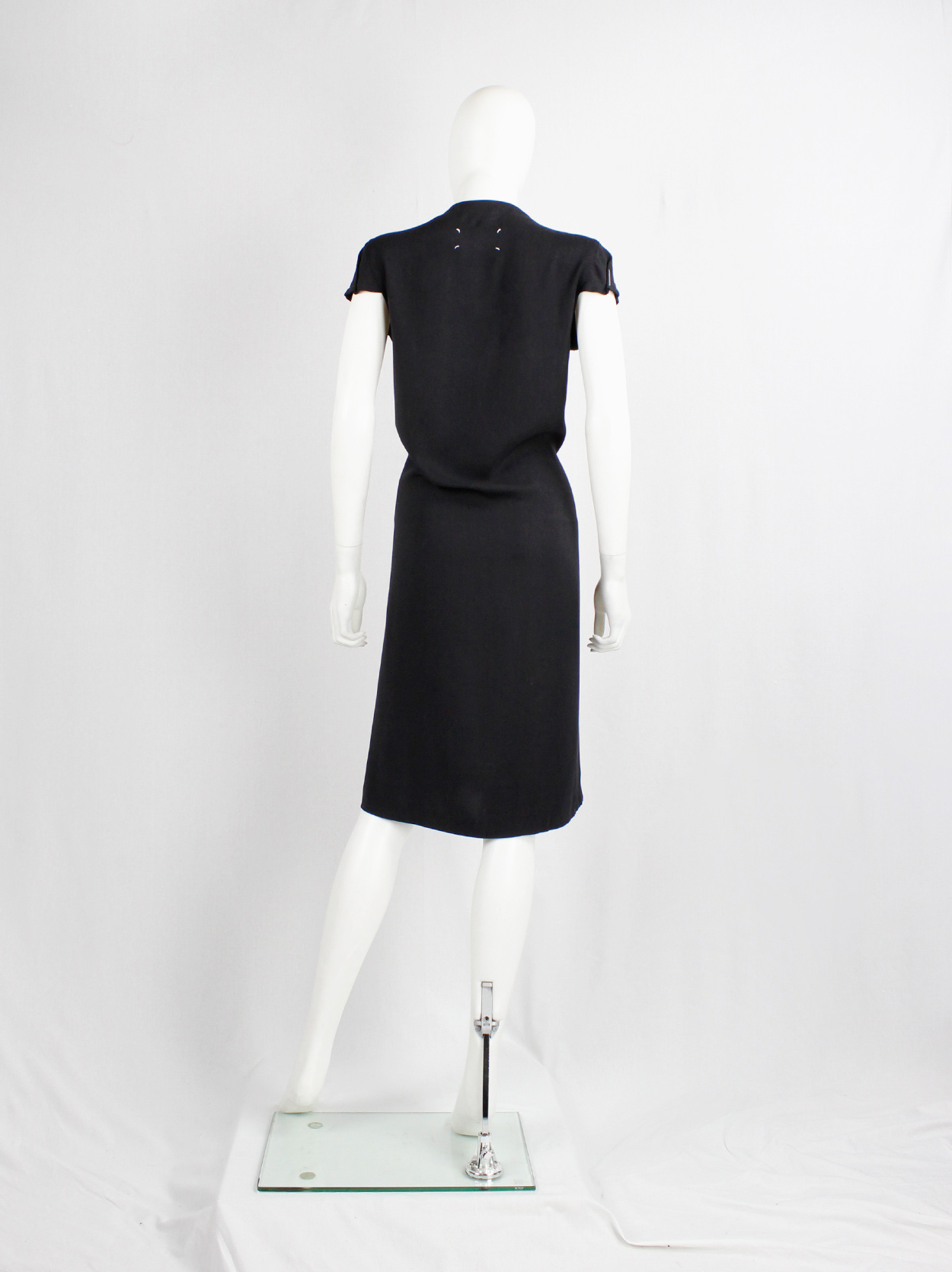 ワンピース MAISON MARGIELA COTTON BLEND MIDI DRESS Maison Martin Margiela black midi dress tucked with