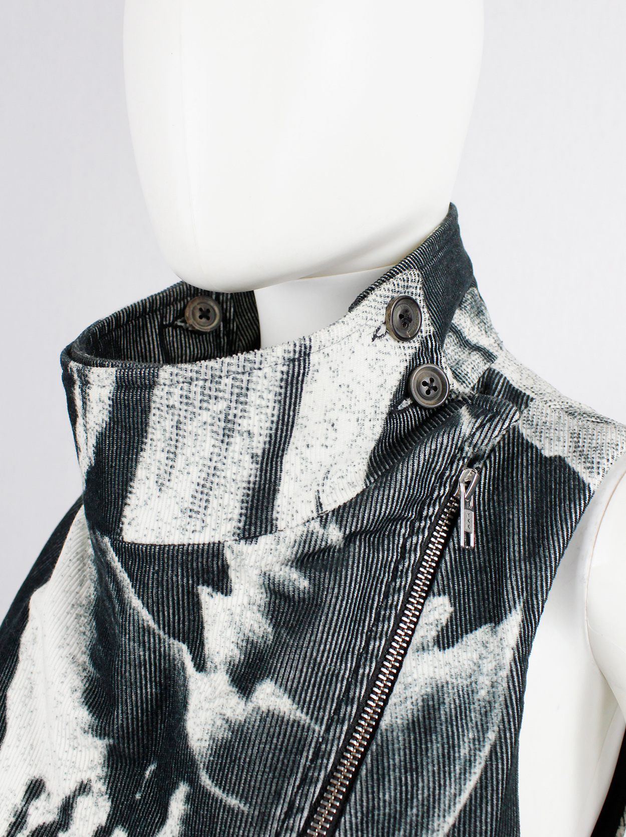 Ann Demeulemeester black and white bird print vest with