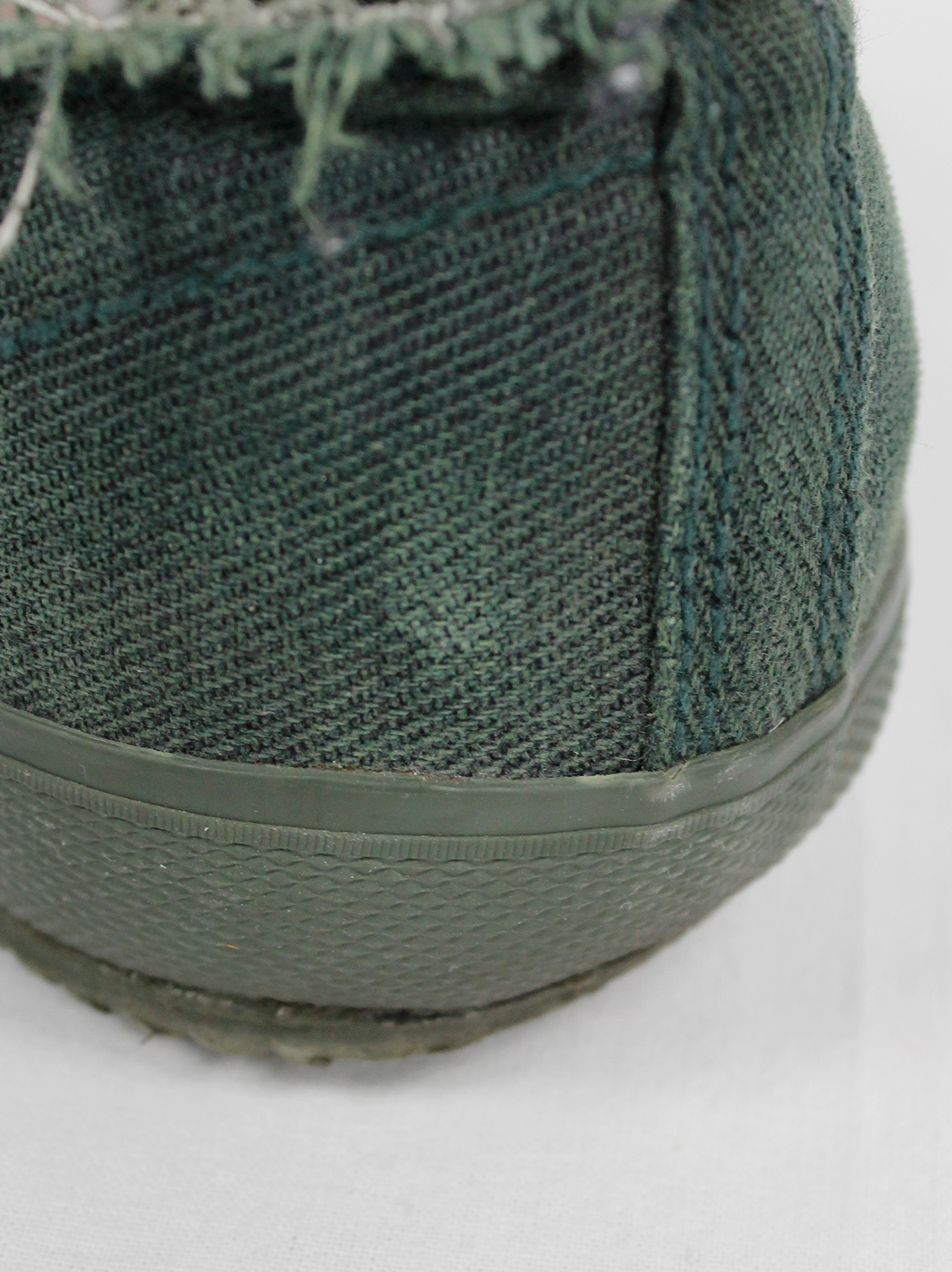 Maison Martin Margiela 6 moss green low-top tabi sneakers (36
