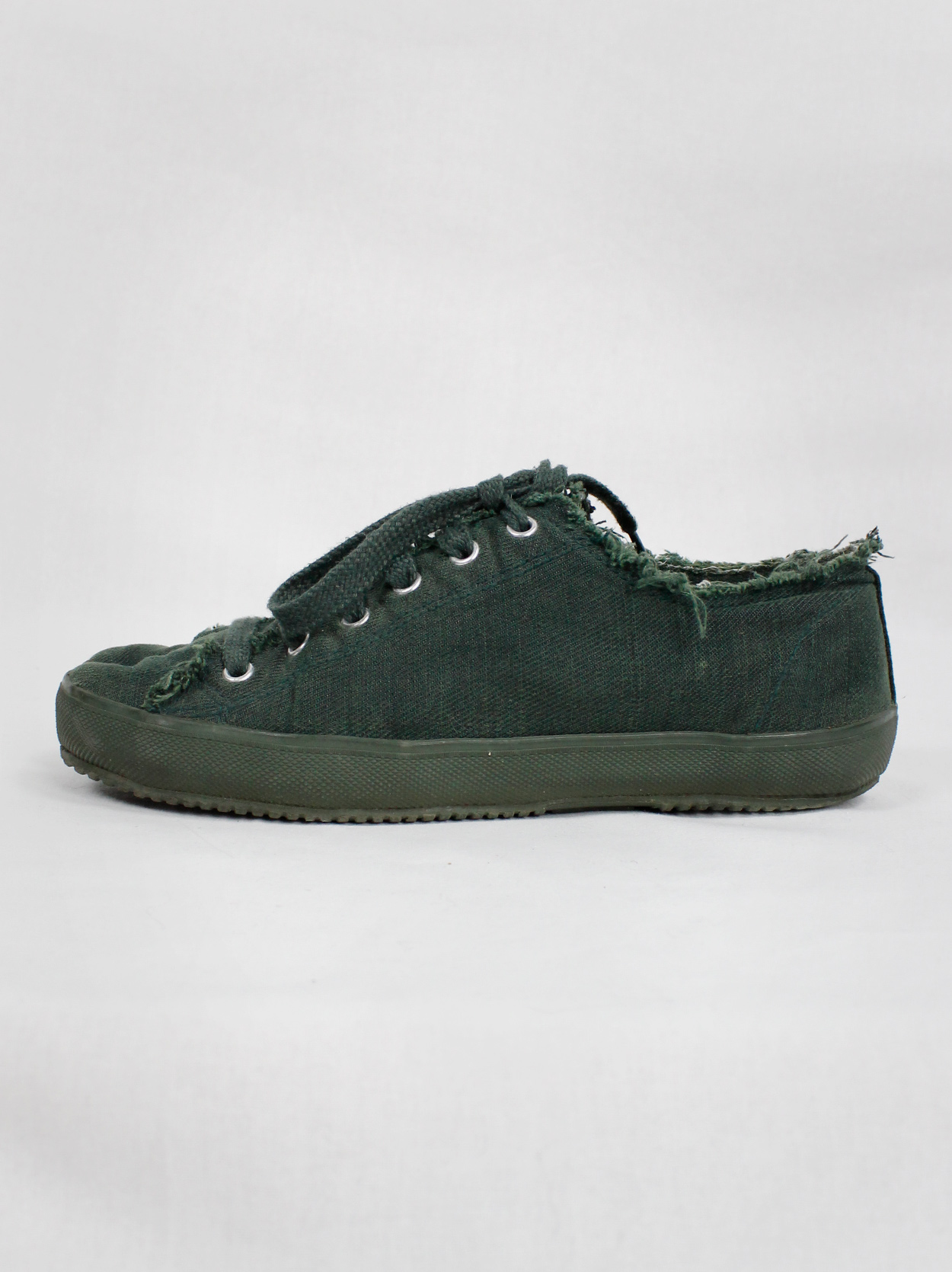 Maison Martin Margiela 6 moss green low-top tabi sneakers (36