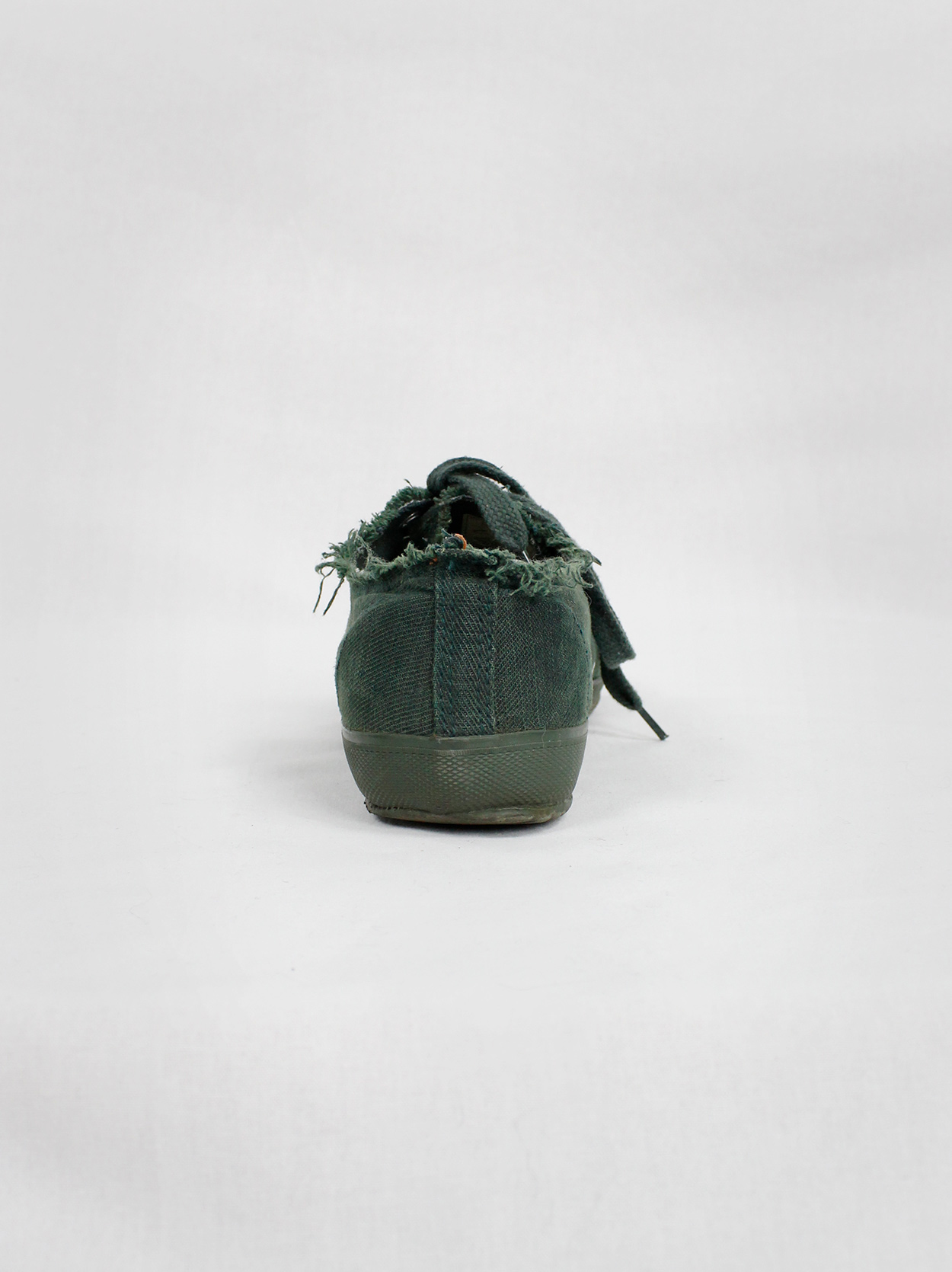 Maison Martin Margiela 6 moss green low-top tabi sneakers (36