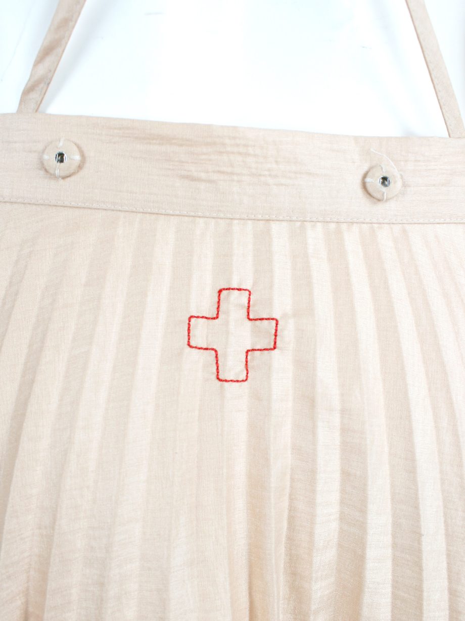 af Vandevorst salmon draped backless dress with accordeon pleats spring 2008 (13)