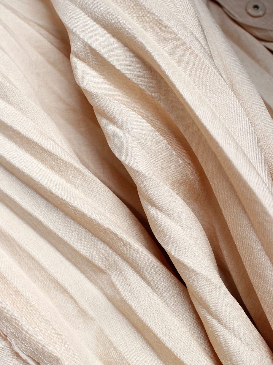 af Vandevorst salmon draped backless dress with accordeon pleats spring 2008 (18)