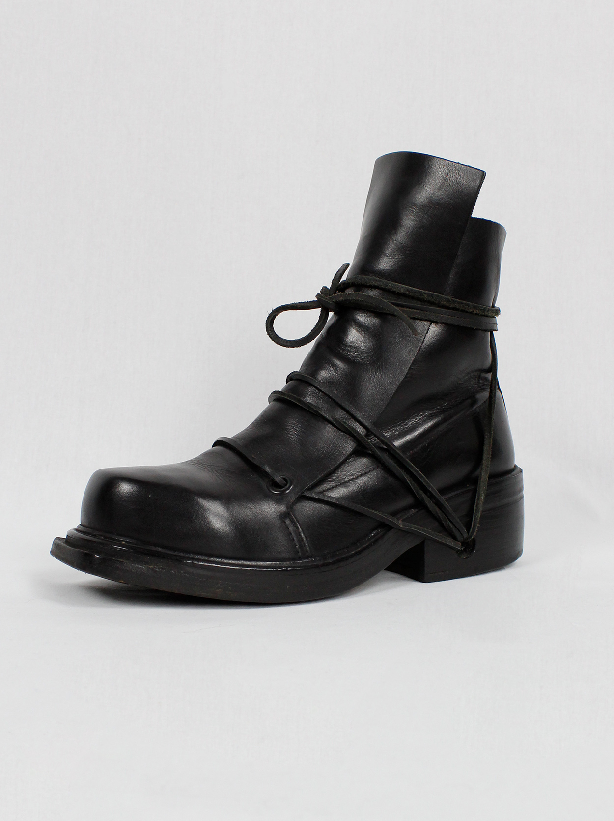 Dirk Bikkembergs black high mountaineering boots with laces 
