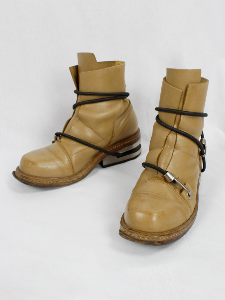 Dirk Bikkembergs camel brown mountaineering boots with black