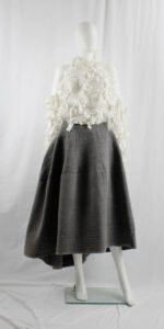 パンツ JUNYA WATANABE deformed design skirt Junya Watanabe grey deformed wide bell skirt with diagonal seams
