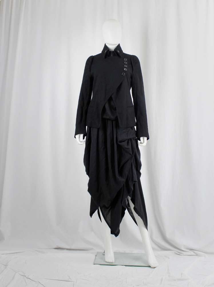 ジャケット・アウター ANN DEUMEULEMEESTER Alexander Classic 44 Ann Demeulemeester black jacket with asymmetric button
