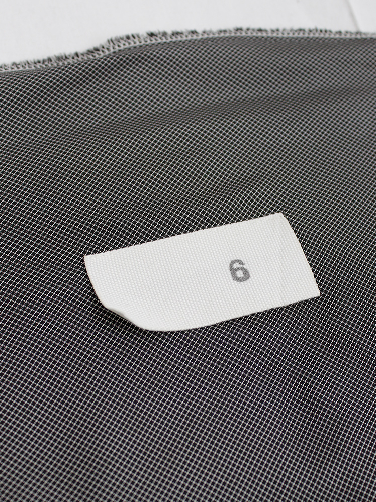 Maison Martin Margiela 6 grey and white printed jabot with
