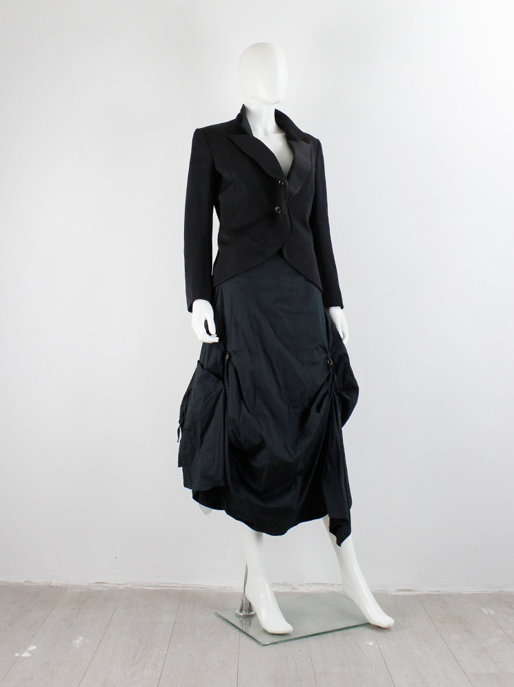 Y's Yohji Yamamoto black curved blazer with forwards closure