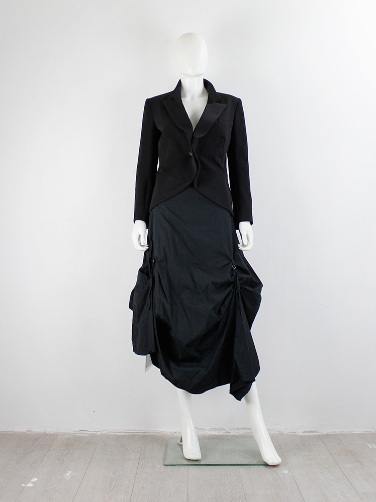 Y's Yohji Yamamoto black curved blazer with forwards closure