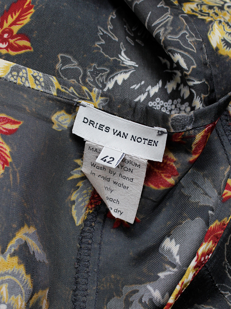 Mick様　DRIES VAN NOTEN 2006 ss コート&刺繍ベルト Dries Van Noten dark green front draped skirt with red and yellow
