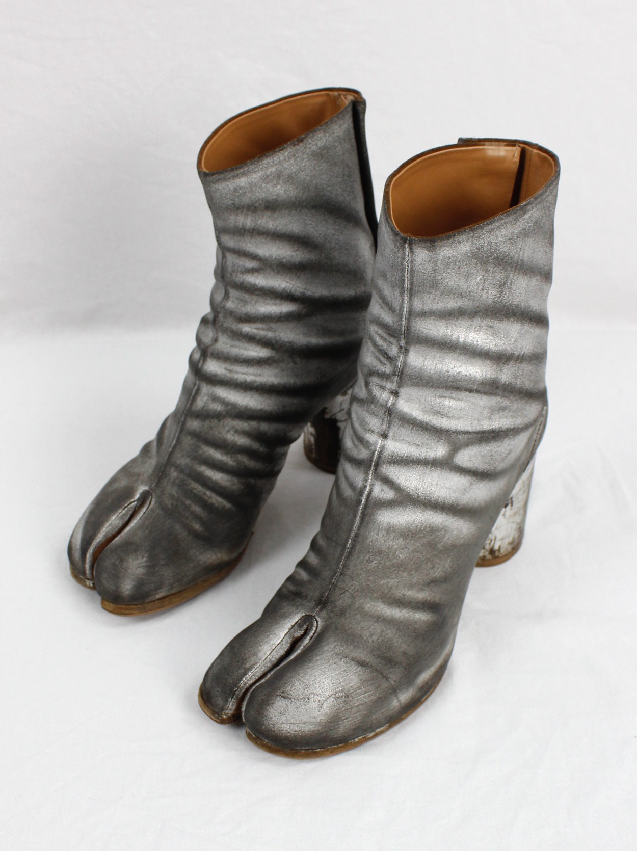 Maison Margiela silver spraypainted tabi boots with silver 