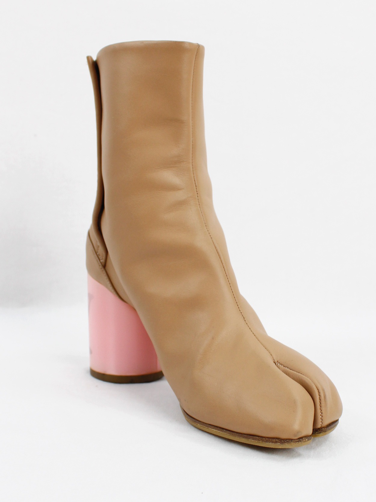 Maison Margiela camel tabi boots with pink and blue XY hologram