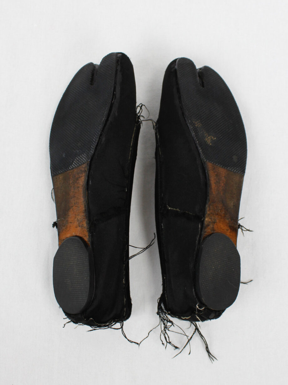 Maison Margiela 22 black satin tabi ballet flats with frayed