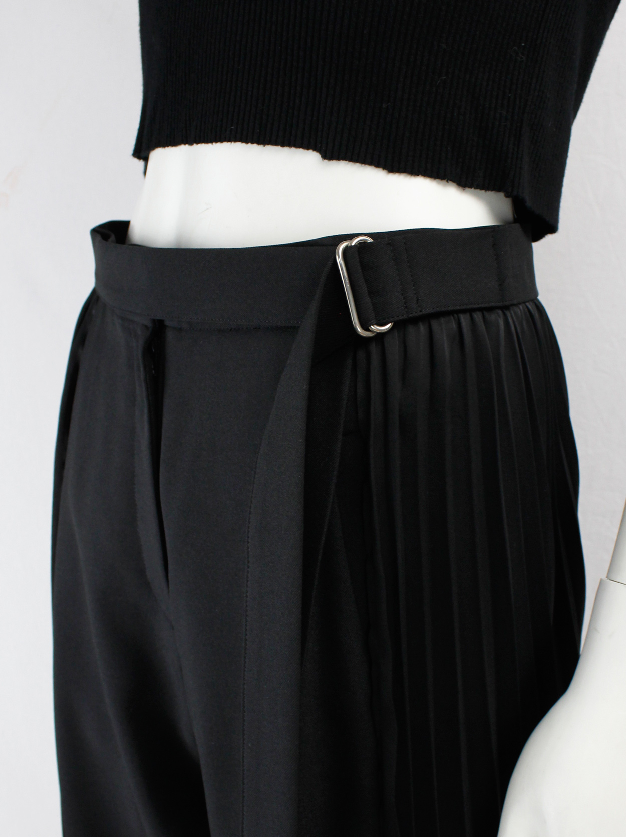パンツ Chika Kisada Tullepants Black Chika Kisada black tailored pants with accordeon pleated half