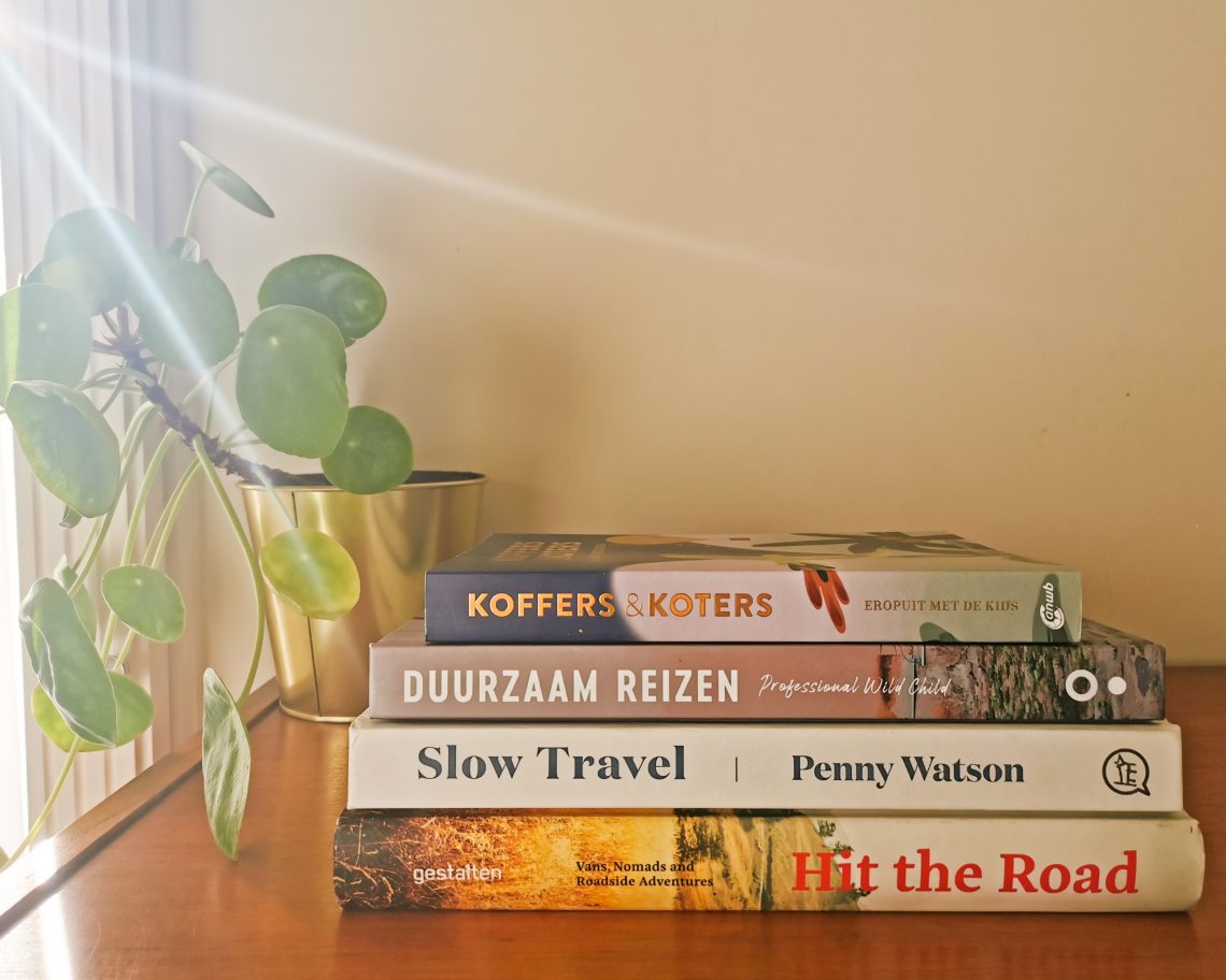 De 4 mooiste reisboeken om bij weg te dromen