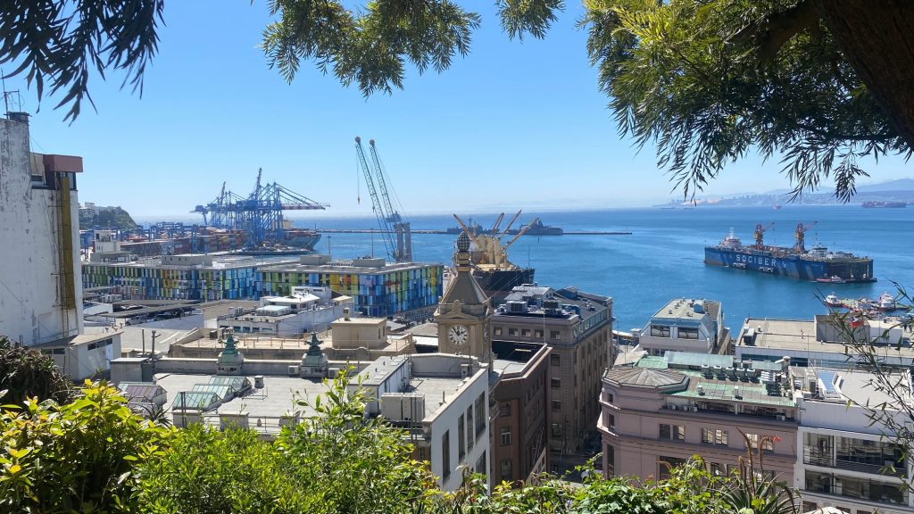 Valparaiso Ausblick auf Hafen