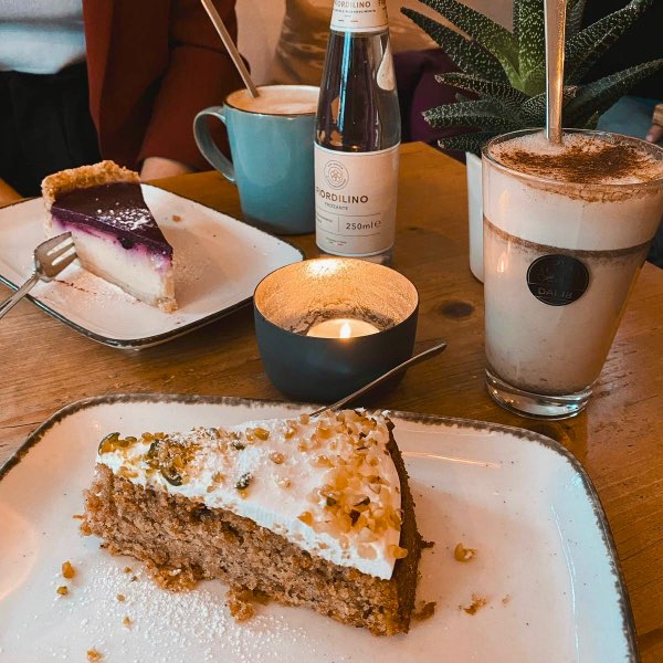 Vegan Frühstücken in München: Kuchen in Emmis Kitchen