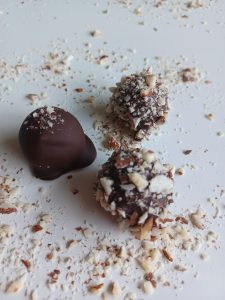 almond chocolate ball