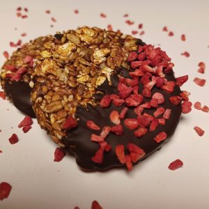 Crispy Almond Raspberry Party - A Thaler to Start Your Day With!