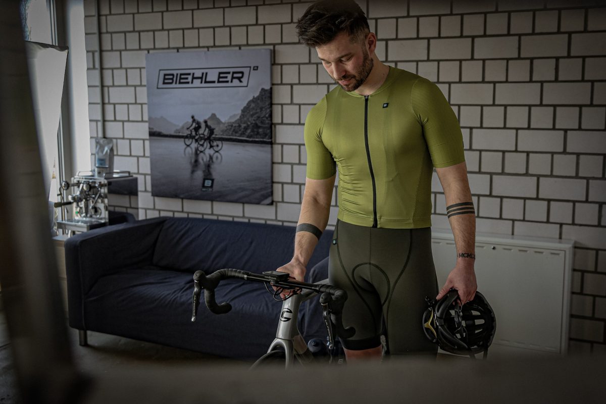 Biehler Signature: Avocado green cycling clothing