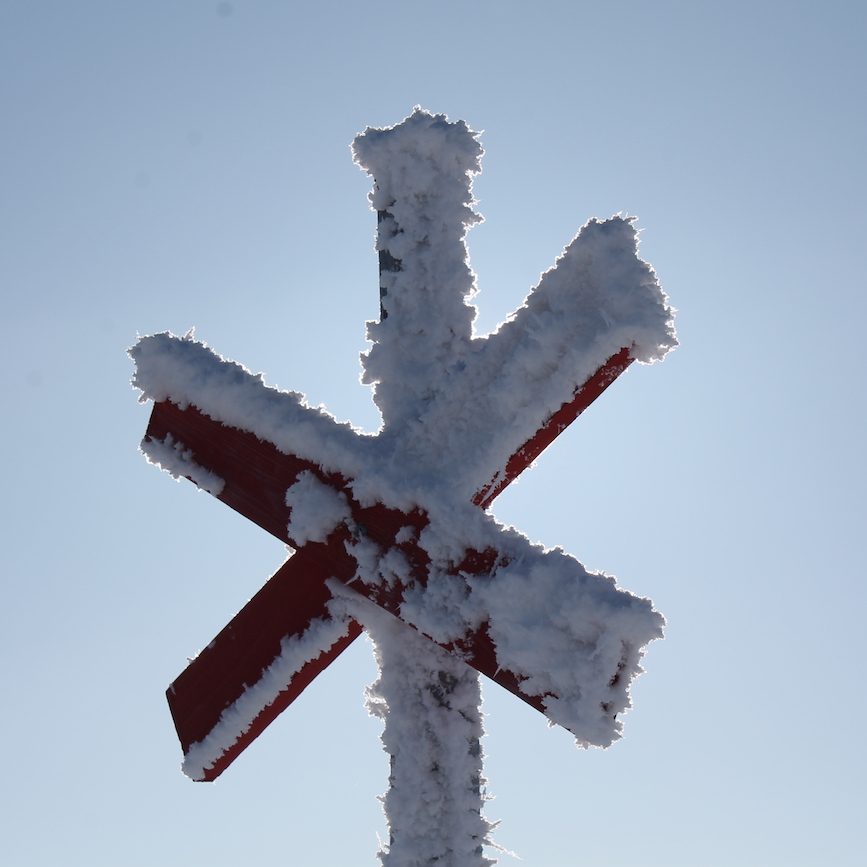 ledkryss-i-motljus-frost-vinter ledkryss-i-motljus-frost-vinter