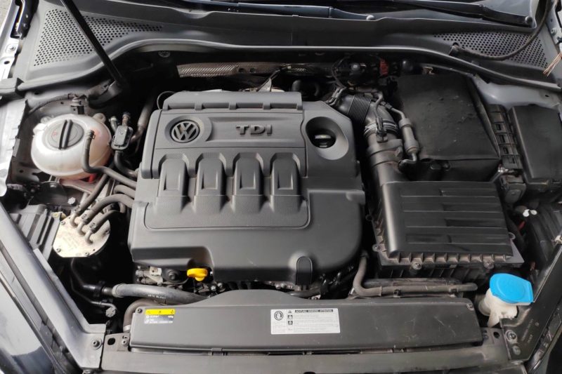 Volkswagen Golf VII 2.0 TDI 184ch GTD White Silver DSG7 5p 