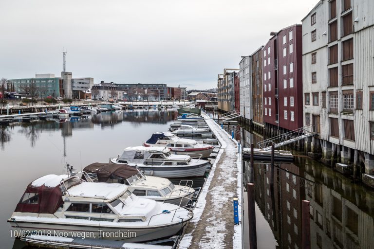 Trondheim - zicht op de Nidelva vanop de Søndre gate