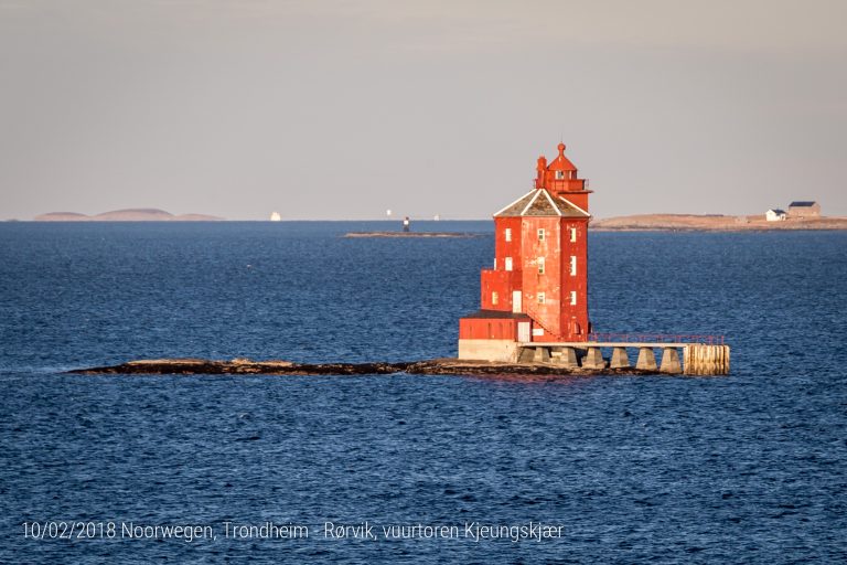 De bekendste vuurtoren van Noorwegen, de Kjeungskjær