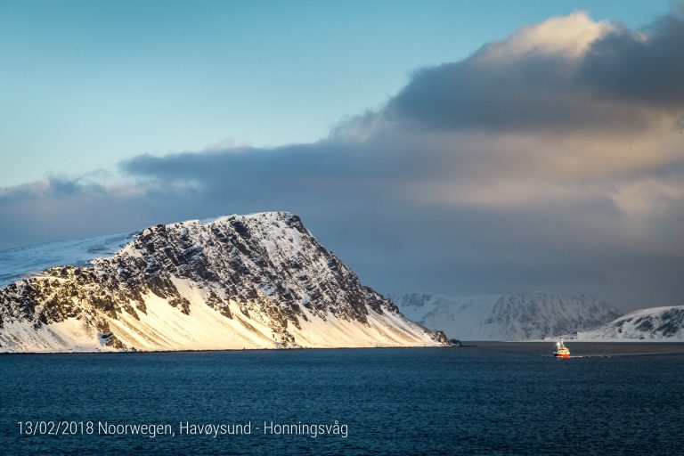 Tussen Havøysund en Honningsvåg