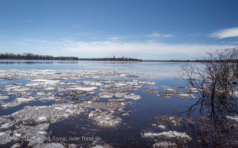 Torne Älv rivier in Tornio