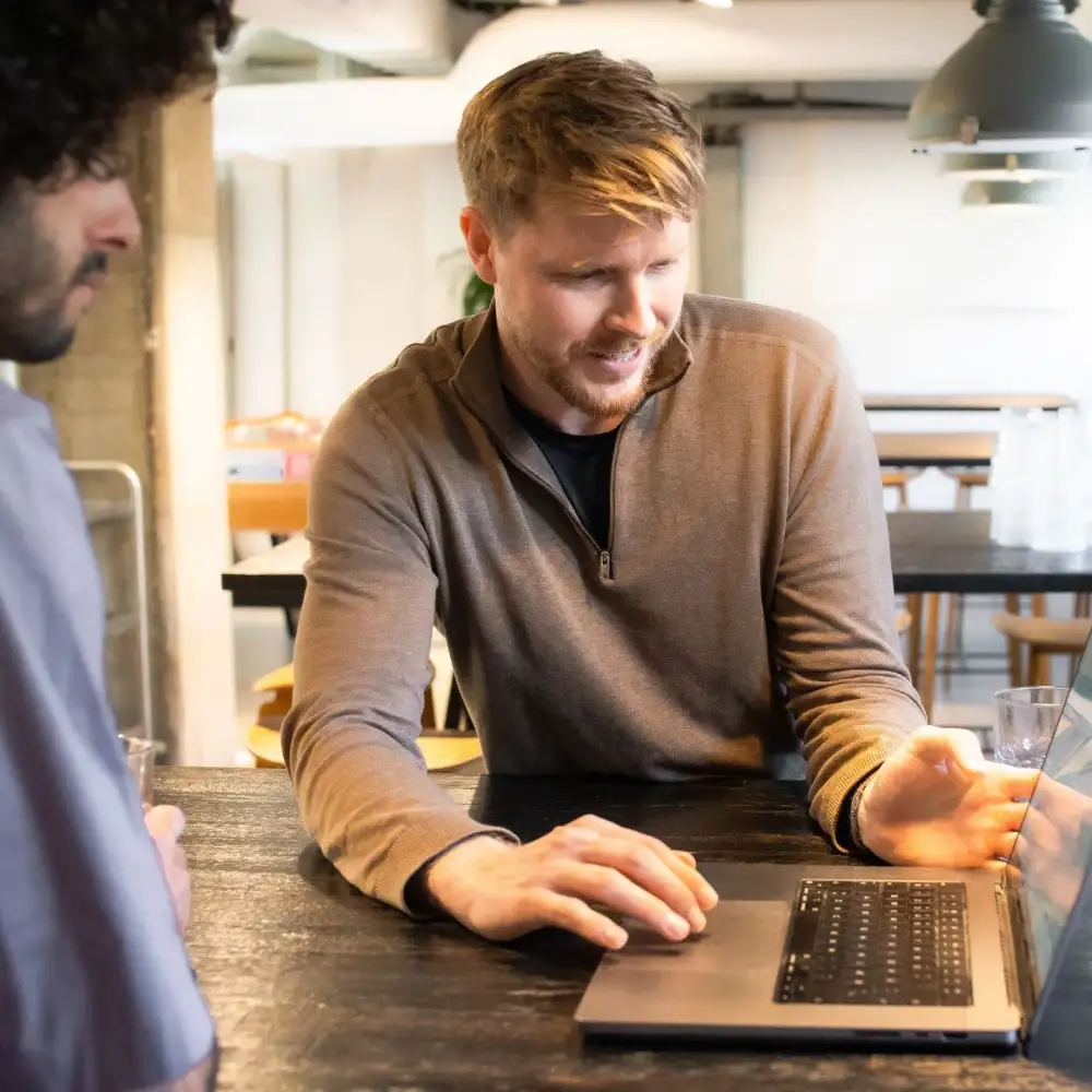 Kundemøde hos Versano, der er et digitalt bureau