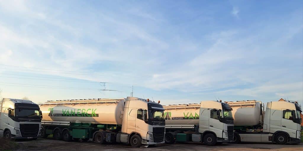 alle wagens op een rij