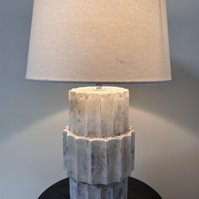Nutchess Bordlampe – Rustikk stil