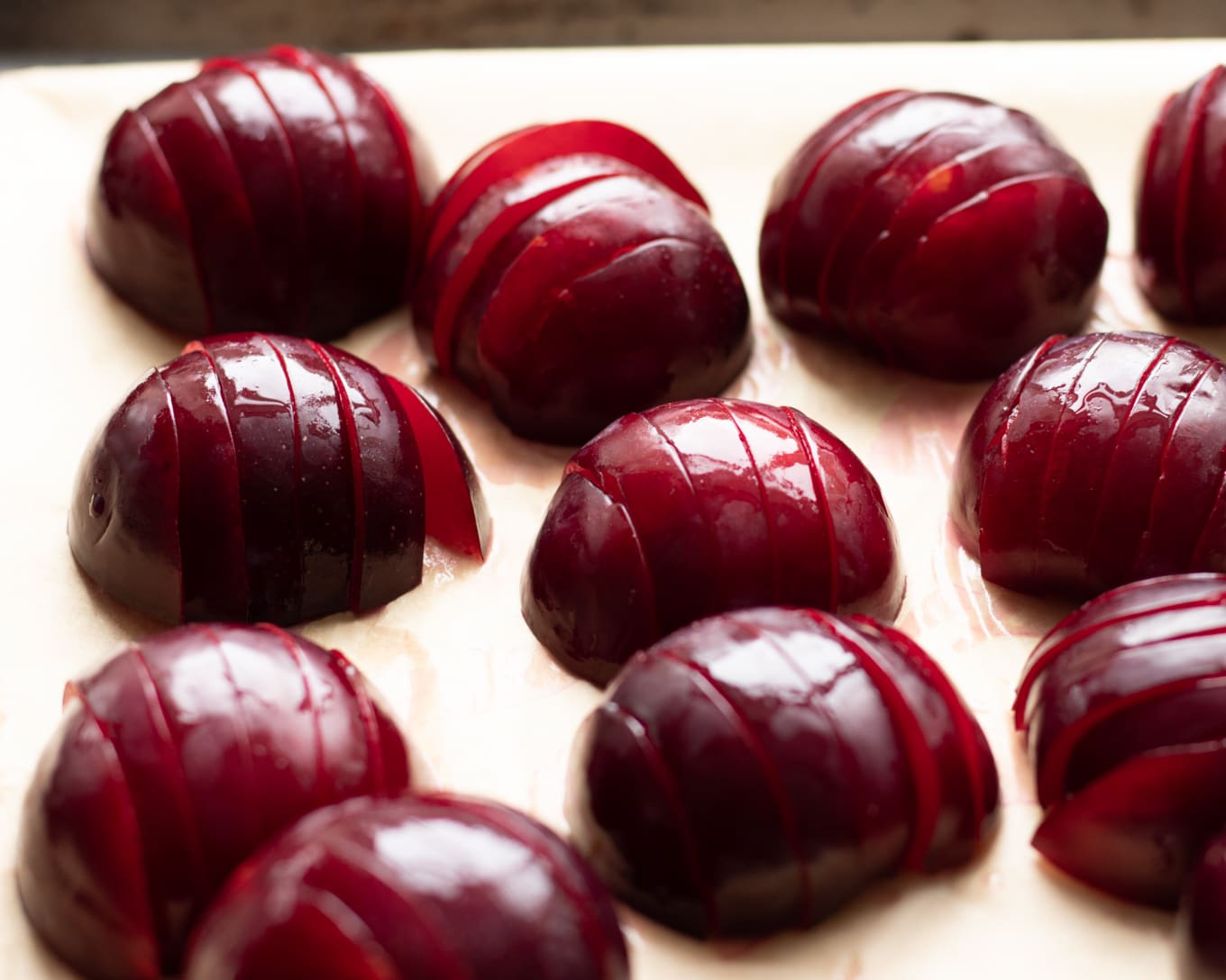 Sliced plums
