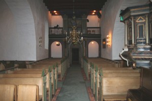 Haslum_kirke_Inne2