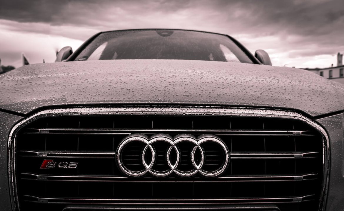 audi-black-and-chrome-grille-168938