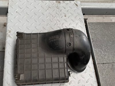AIr filter cover and filter for a Porsche 964