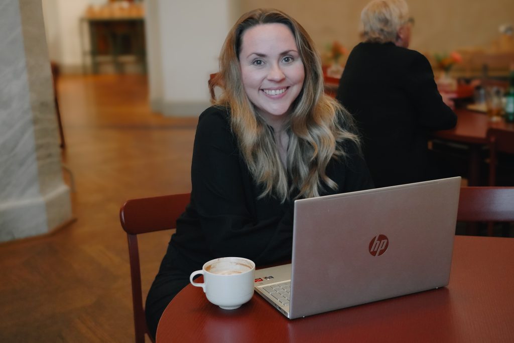 Virtuella assistenten Emelie