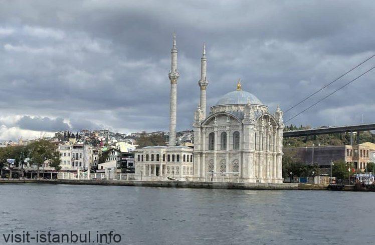 мечеть Ортакёй в Стамбуле