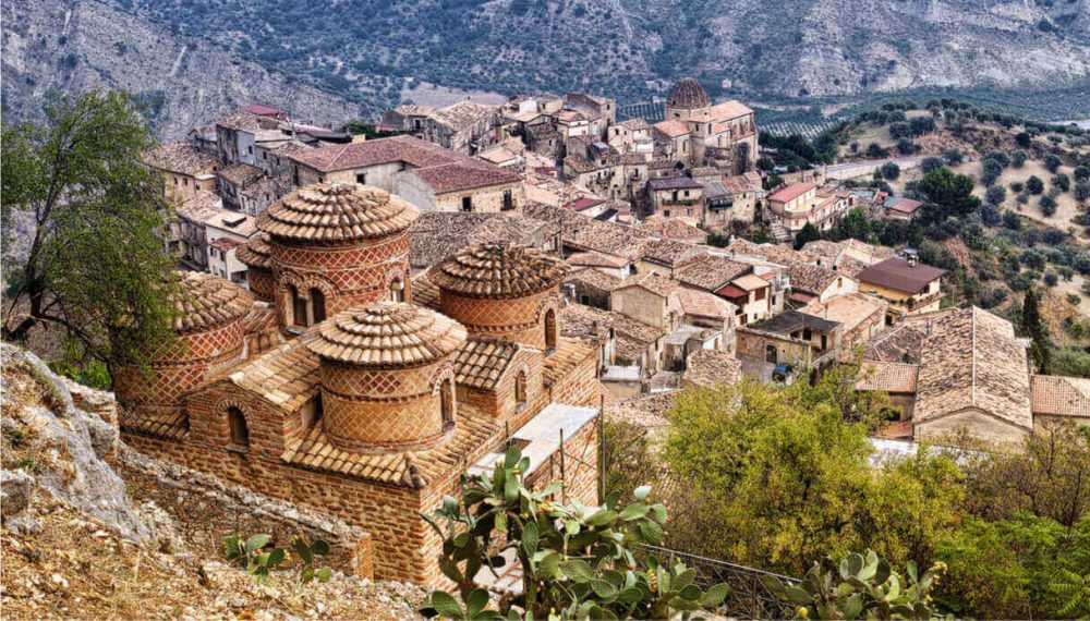 Calabria Village
