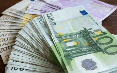 De niet-indexatie van de partijfinanciering is een schamel doekje voor het bloeden