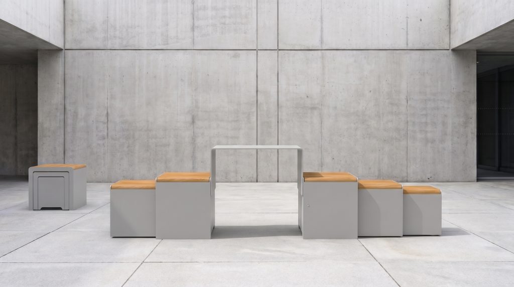 Slide bench04