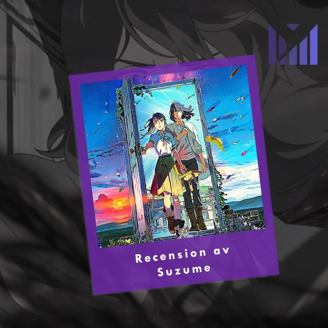 Recensionsbild för anime-filmen 'Suzume' som visar två animerade karaktärer, en flicka och en pojke, som står i en öppen dörr som ramar in en mångfärgad himmel vid solnedgång. De är omgivna av en livfull och färgstark scen med flygande löv och en klarblå himmel. Längst ner på bilden står texten 'Recension av Suzume' på en lila bakgrund. I övre högra hörnet är ViviWebs logotyp placerad.